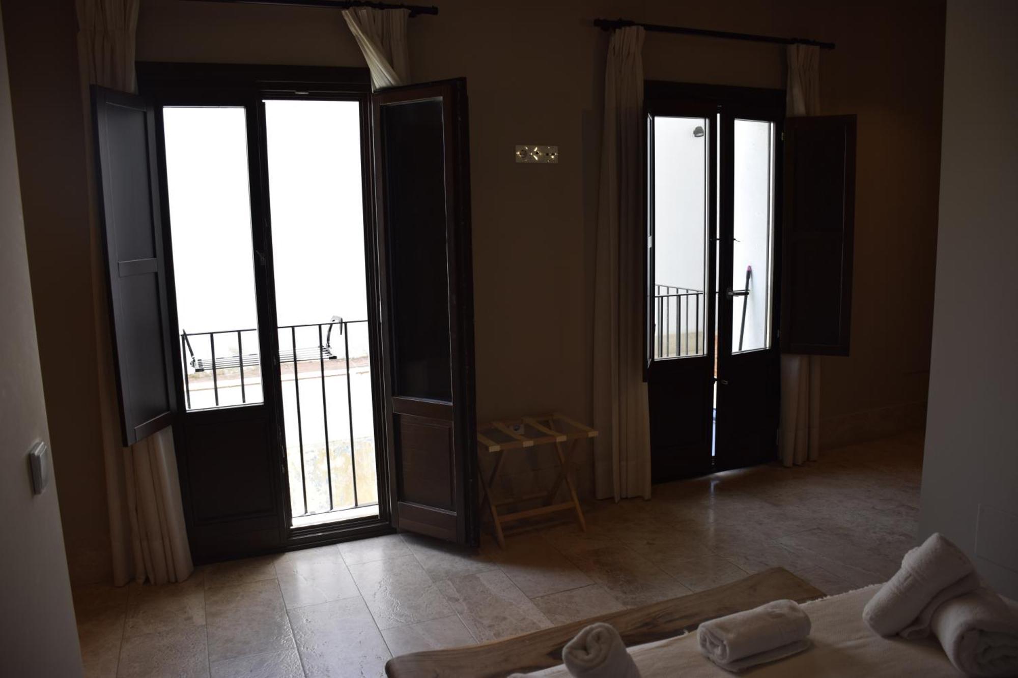 אסטפונה Chacon Apartments & Suites מראה חיצוני תמונה