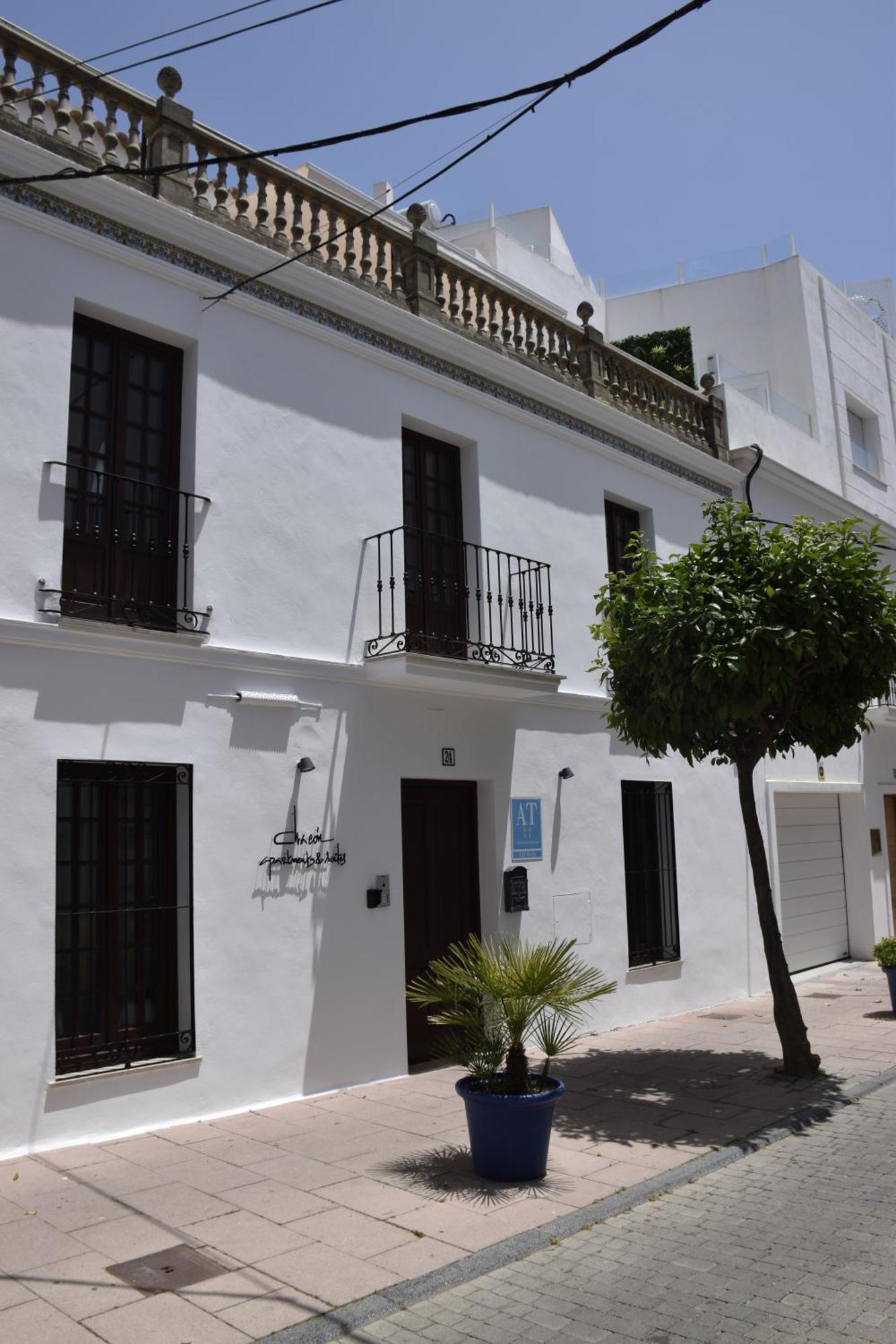 אסטפונה Chacon Apartments & Suites מראה חיצוני תמונה
