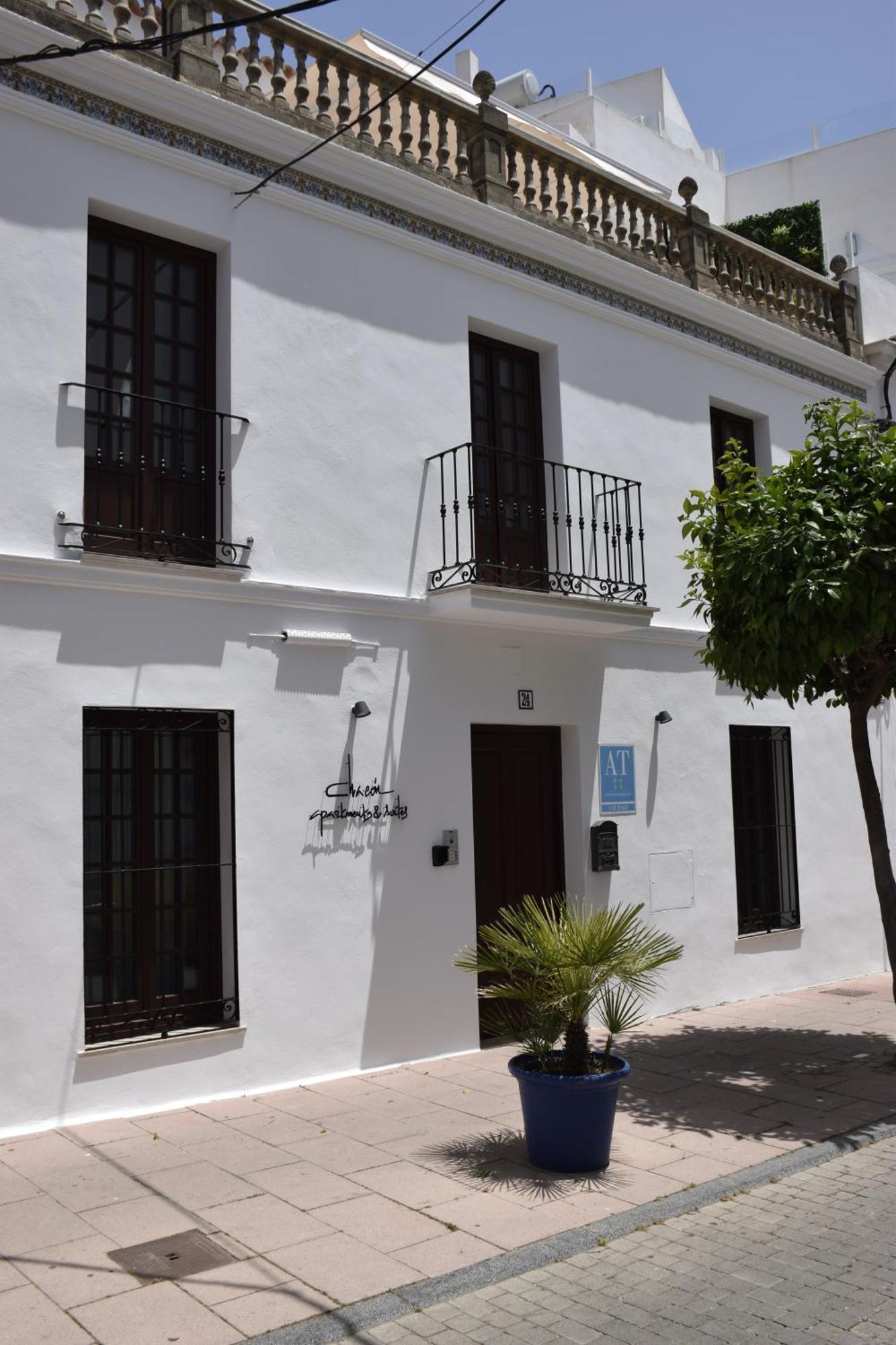 אסטפונה Chacon Apartments & Suites מראה חיצוני תמונה