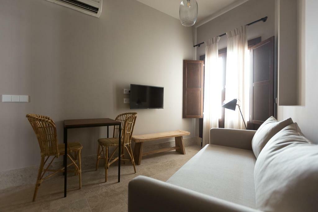 אסטפונה Chacon Apartments & Suites מראה חיצוני תמונה