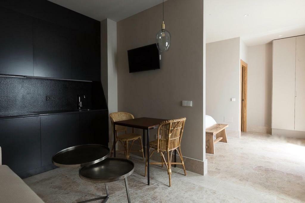 אסטפונה Chacon Apartments & Suites מראה חיצוני תמונה